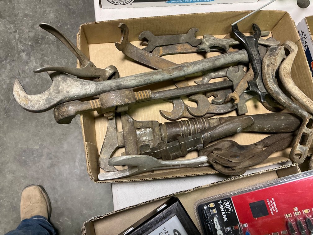 Vintage Pipe Wrenches, Vintage Wrenches, Handles and Other Miscellaneous