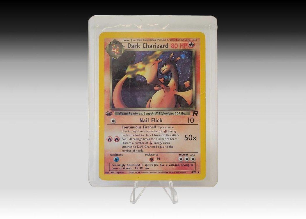 2000 1st Edition Pokémon Dark Charizard Trading Card