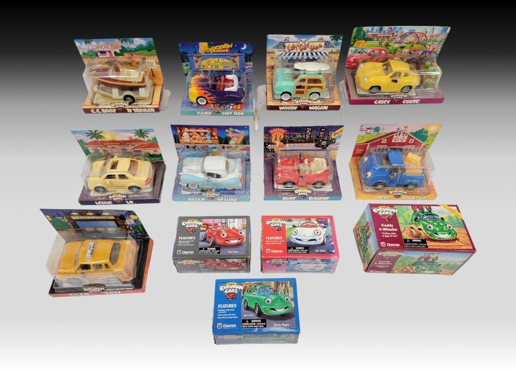 13x Chevron Toy Cars