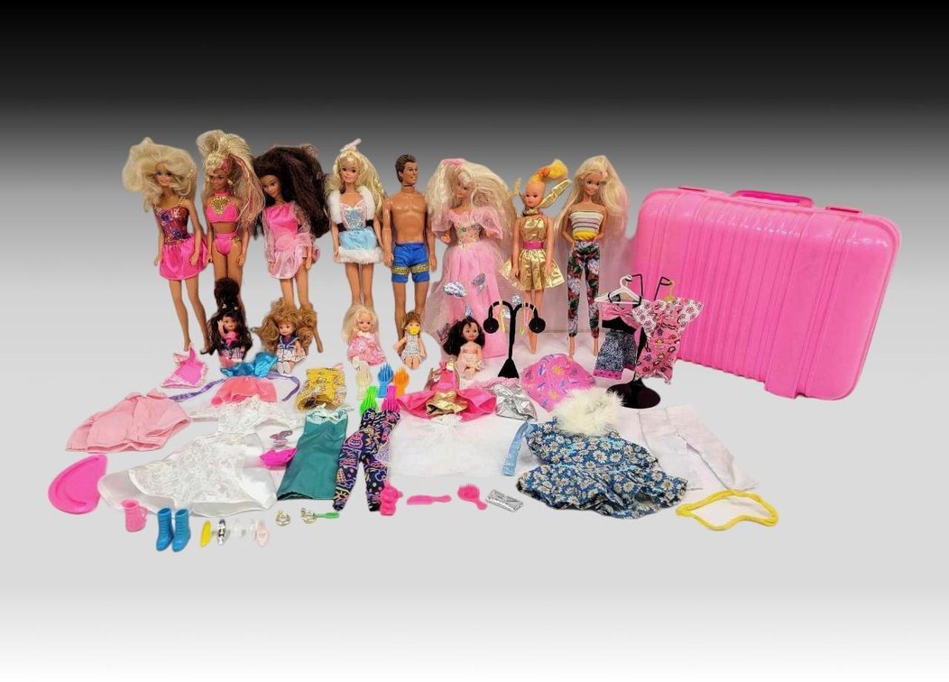 Barbie, Ken & Fashion Dolls w/ Apparel, Accessories & Storage Case
