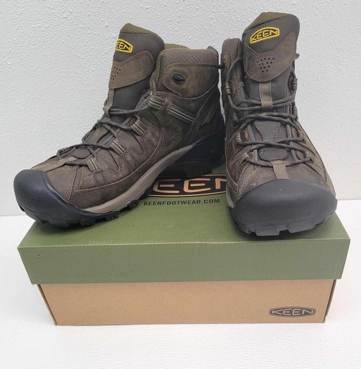 New KEEN Men's Mid-Cut Hiking Boots - Size 13