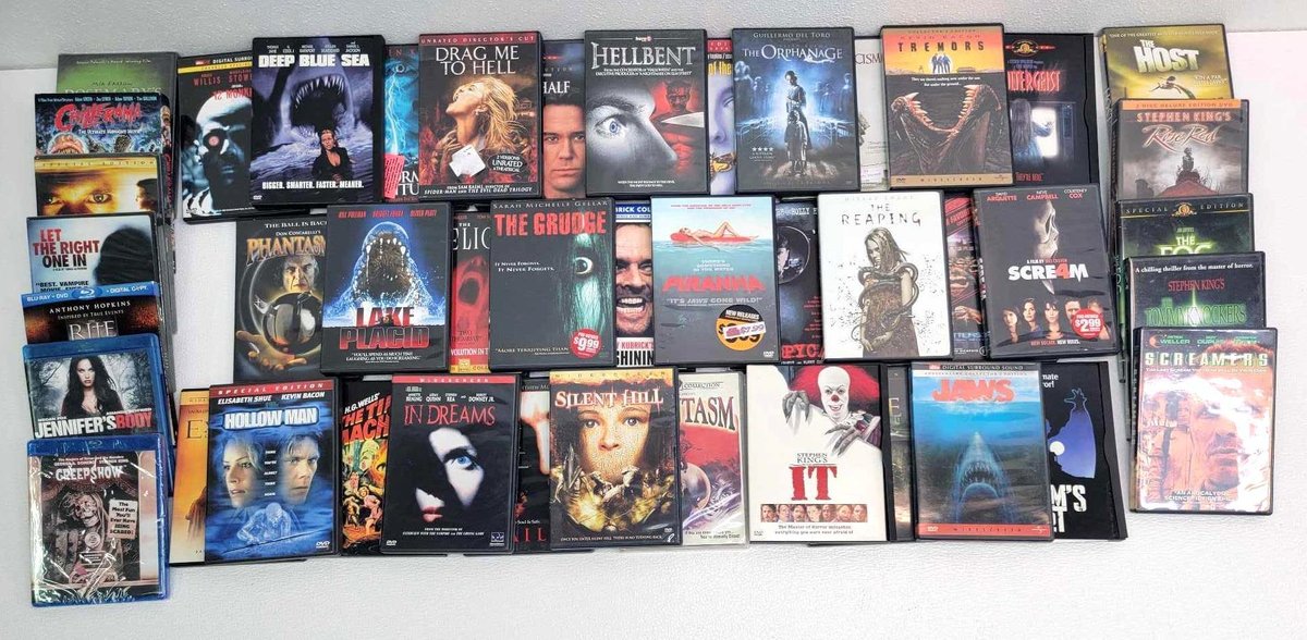 32x Horror, Thriller & Sci Fi DVD Collection w/2x Blu-Rays