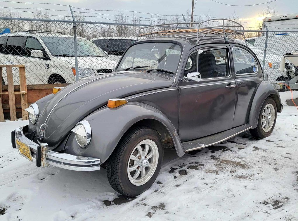 1970  VW Beetle w/Long Board Rack