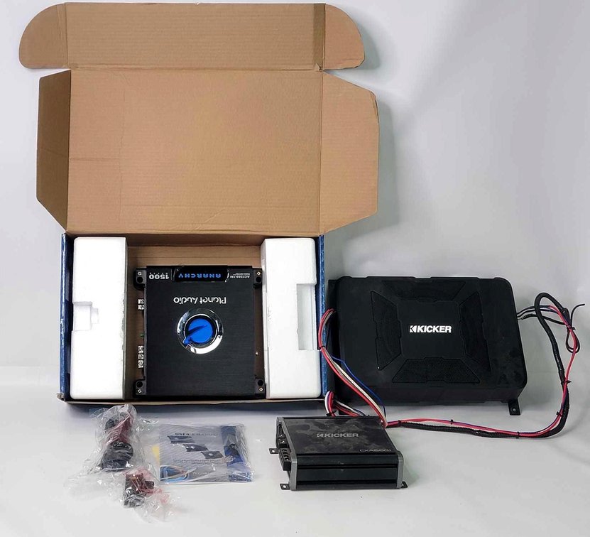 3x Auto Amplifiers - Planet Audio & Kicker