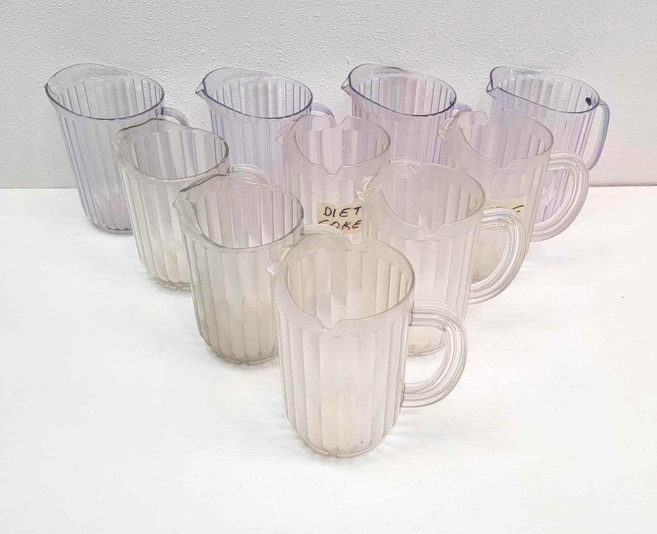 10x Plastic Pitchers 