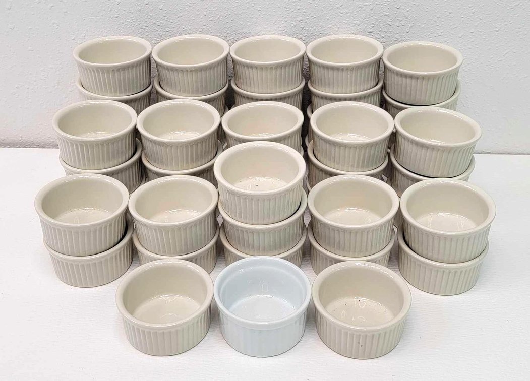 49x Tuxton 3.5" Ramekins