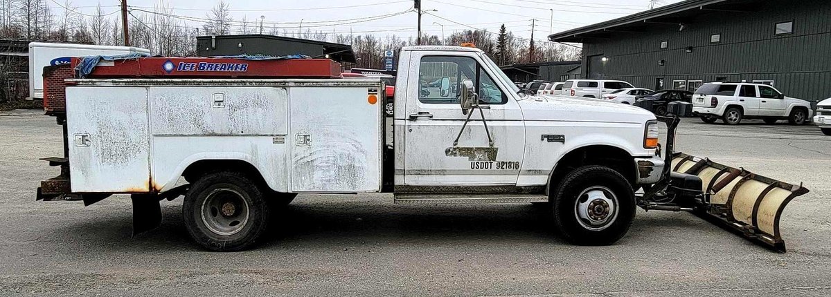 1997 Ford F350 XL Utility Bed w/Plow & Sander