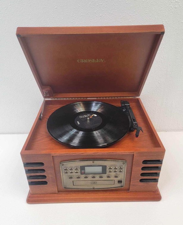 Crosley Turntable CD Cassette Radio