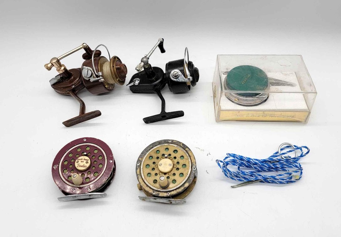 5x Collectible Vintage Fishing Reels & More