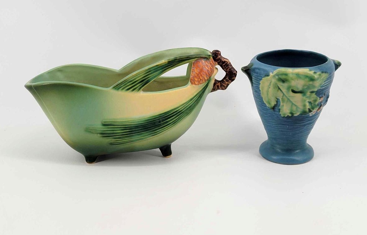 Roseville Green Pine Cone Bowl 454-7 & Bushberry Blue Vase 28-4