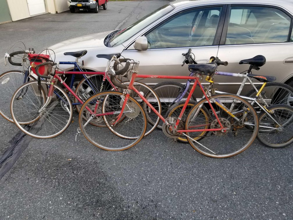 Lot of 5 bicycles 