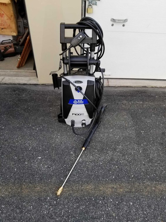 1900 PSI Power Washer