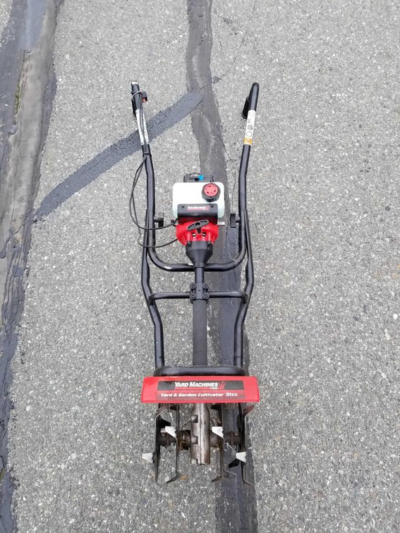 Power tiller 