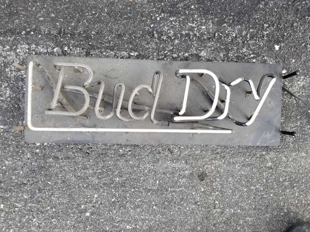 Bud dry neon sign