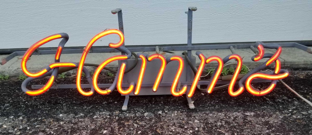 Hamm's old neon sign