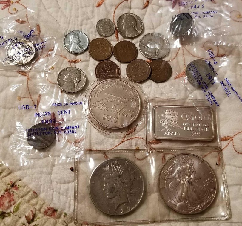 Lot of silver and assorted coins 
