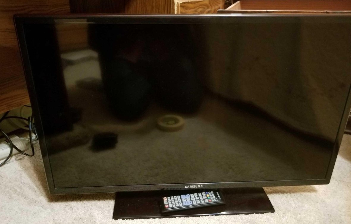 Samsung 31.5" HDTV 