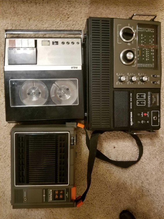 Vintage electronic devices 