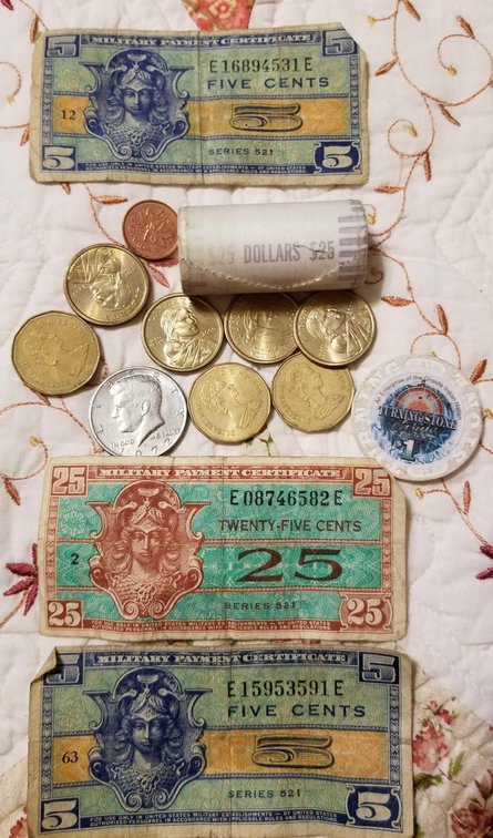 Lot of coinage, military currency 