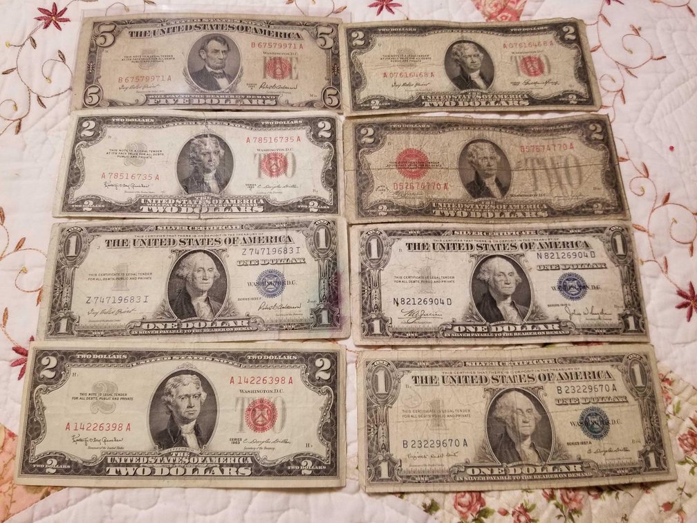 Lot of red seal and silver notes 