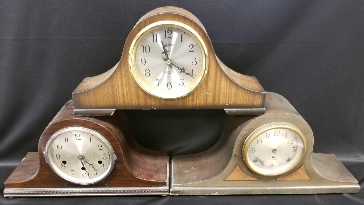 Lot of three mantle clocks 