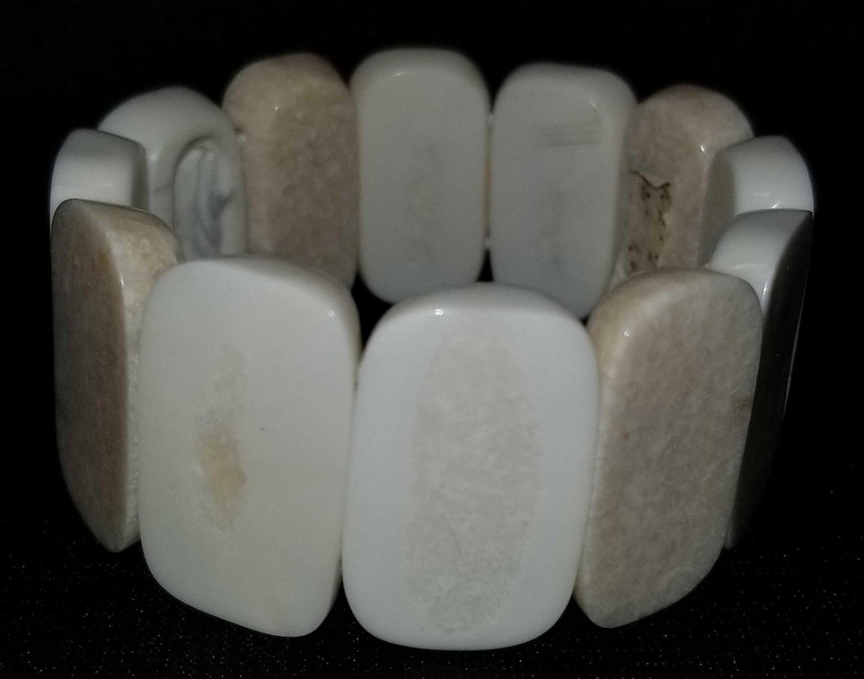 Polished ivory bracelet 