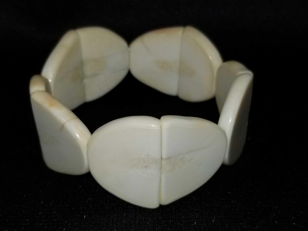Polished ivory bracelet 