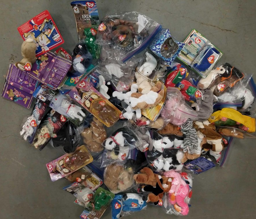 Massive lot of Beanie Babies 