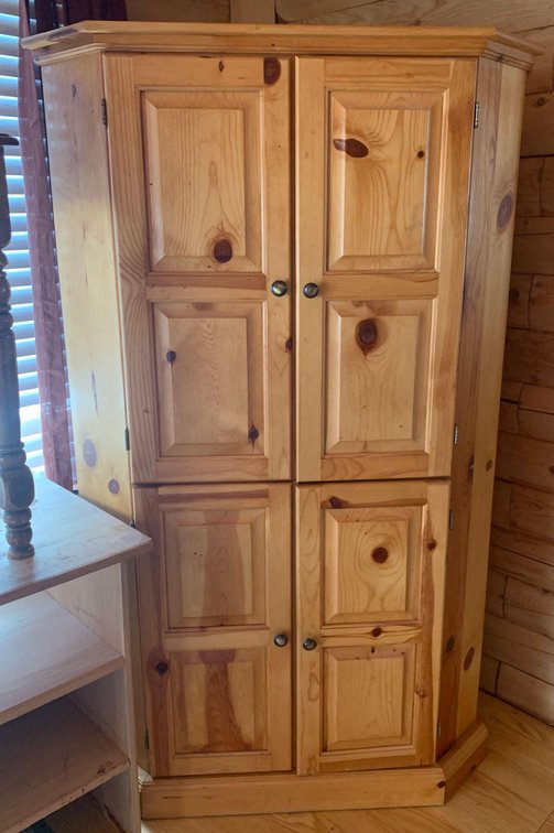 Large Corner Computer Desk/Cabinet