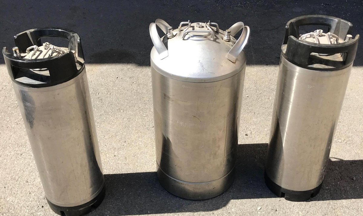 Pressurized syrup/liquid containers