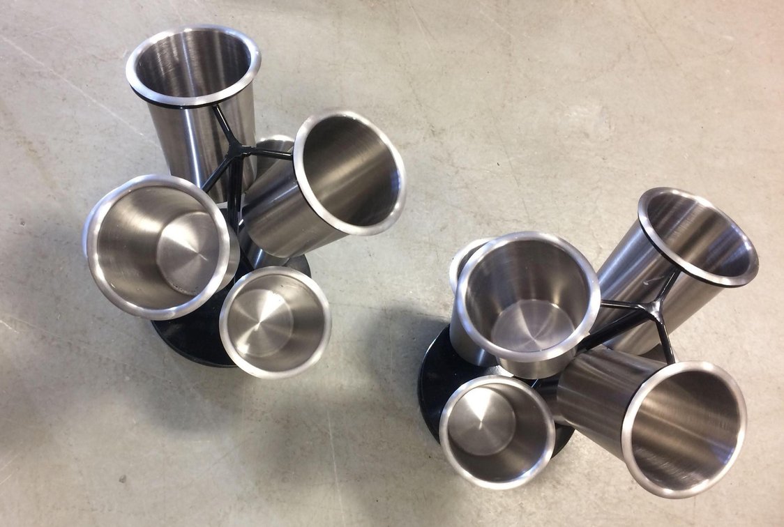  Swivel metal cup caddies 