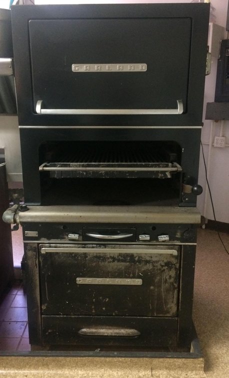 Retro Black Garland Oven