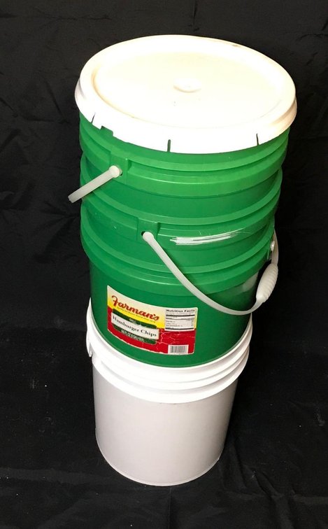 5 gallon buckets