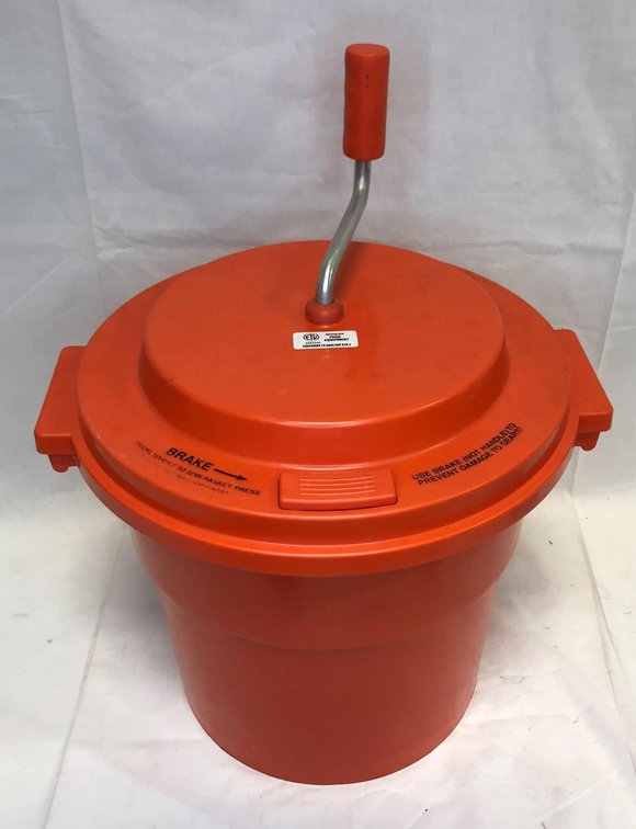 Jumbo salad spinner