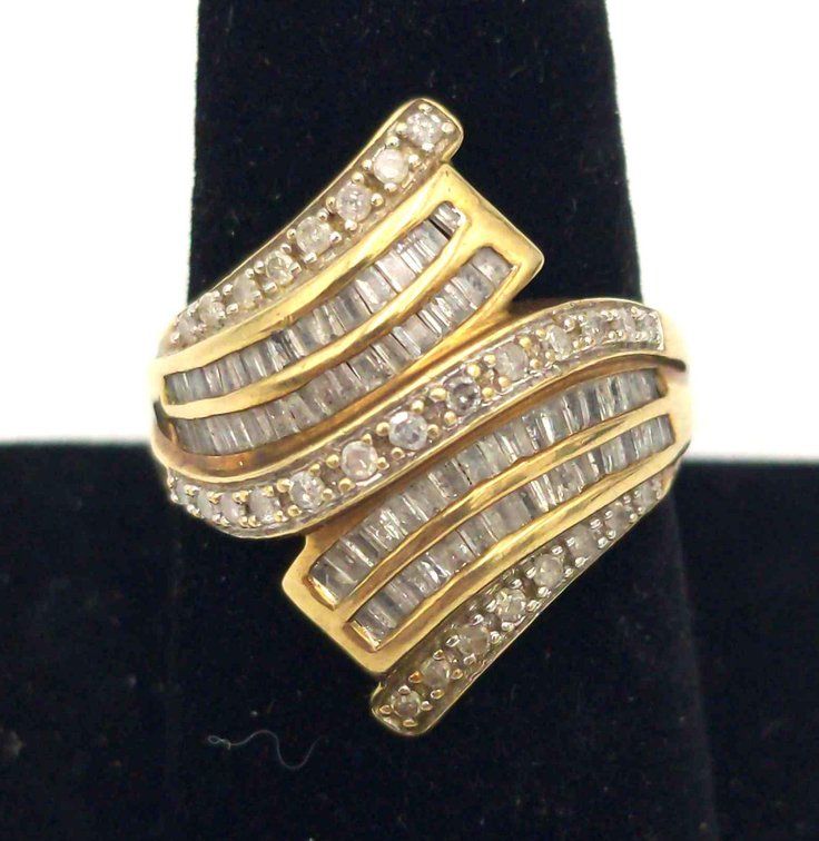10K Gold Diamond Cluster Ring