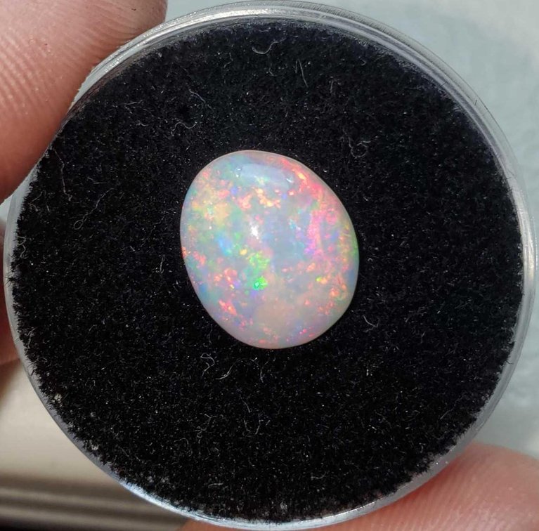 Gem Grade 4.35 ct Welo Opal 