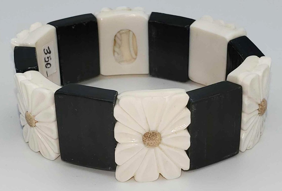 Walrus Ivory & Baleen Floral Bracelet 