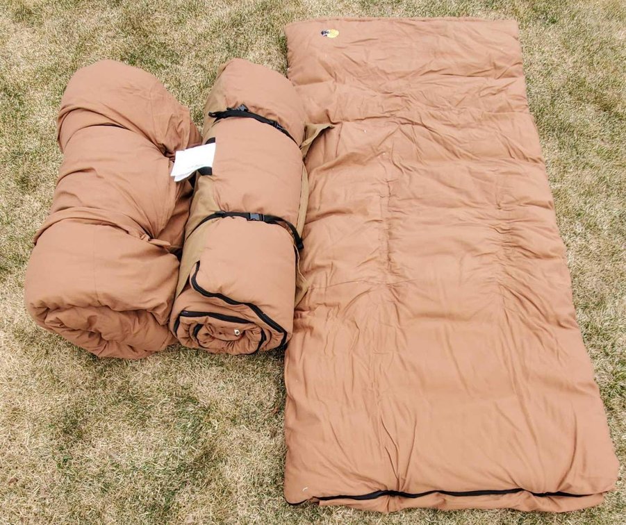 3x Bass Pro Shops Sleeping Bags 