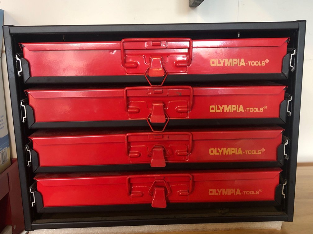 Small Olympia Tools Chest & Contents