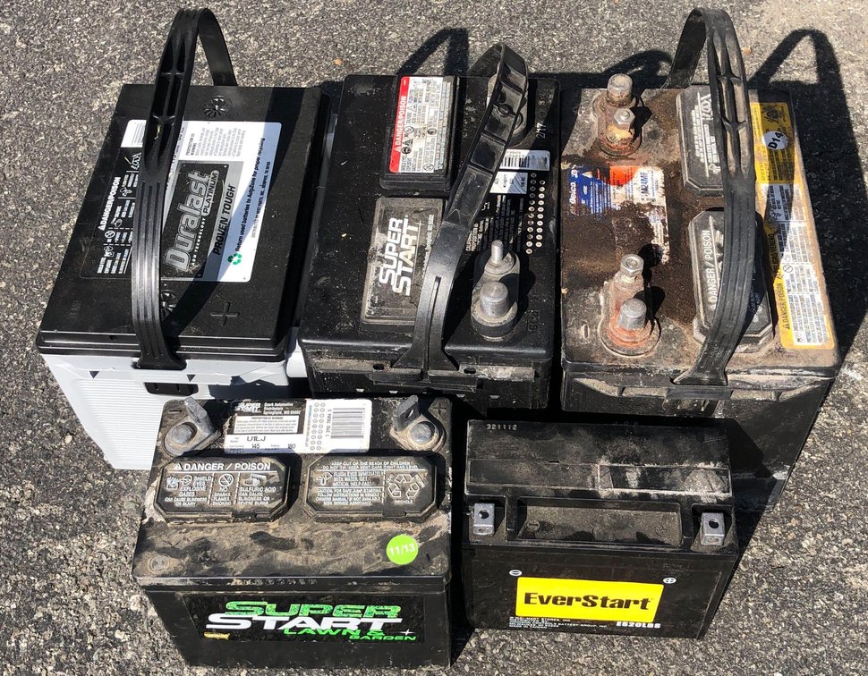 5x Assorted Vehicle Batteries