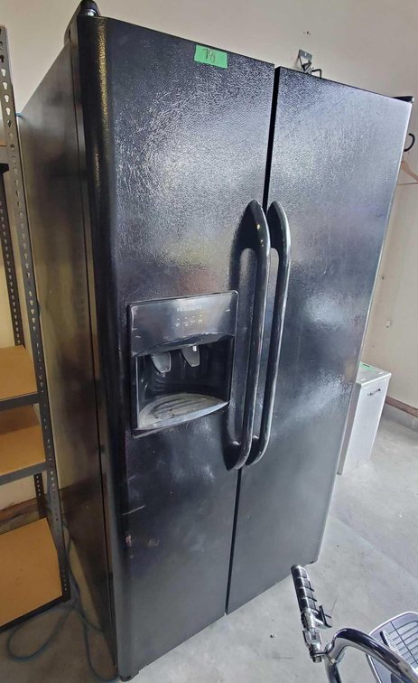 Frigidaire French Door Fridge & Freezer