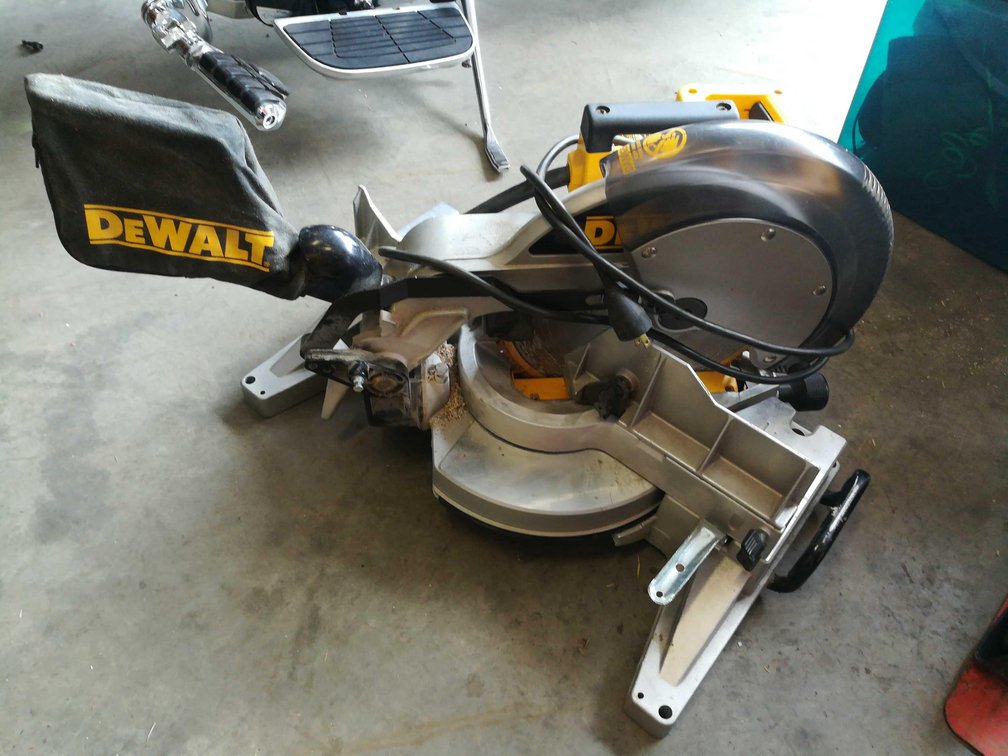 DeWalt 12" Mitre Saw 
