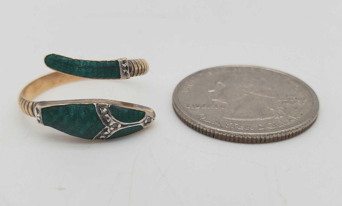 18K Gold Snake Themed Ring