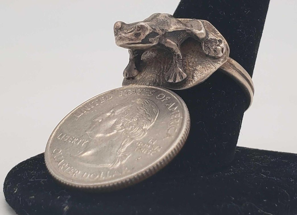  Silver Native American Effigy Ring