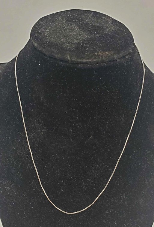 14K White Gold Chain