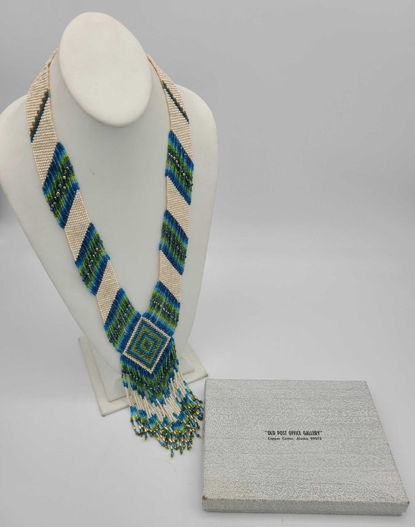 Gorgrous Beaded Alaskan Necklace 