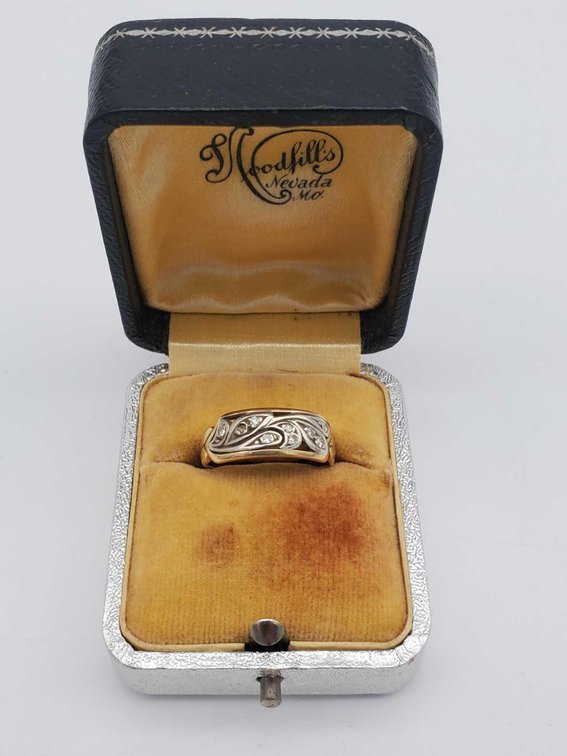 Vintage 14k Gold & Diamond Ring 