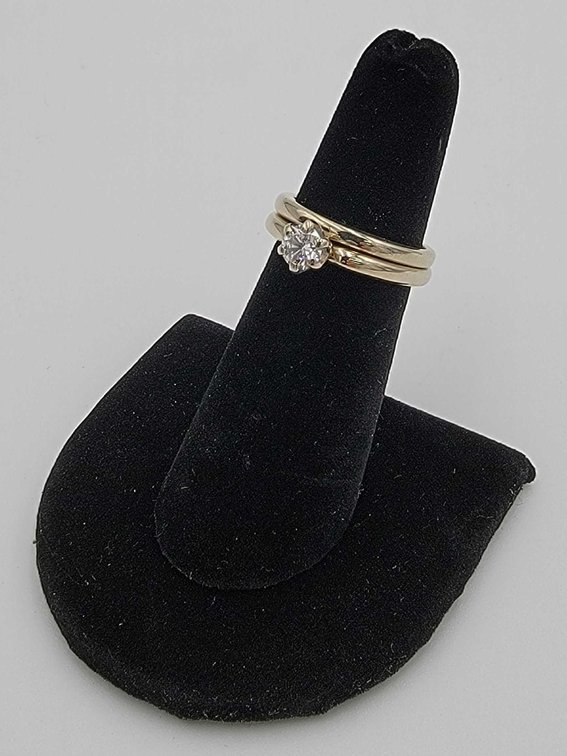 14k Gold & Diamond Wedding Ring Set