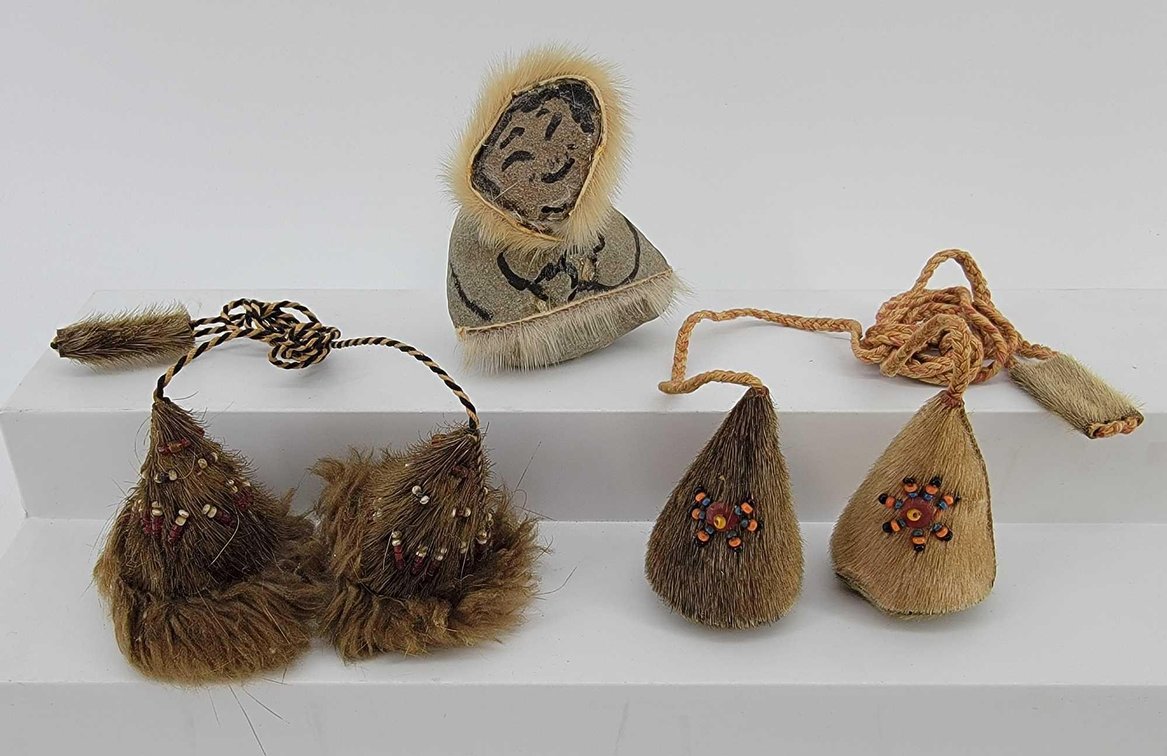 2x Eskimo Yo-Yos with Limestone & Seal Fur Figurine 