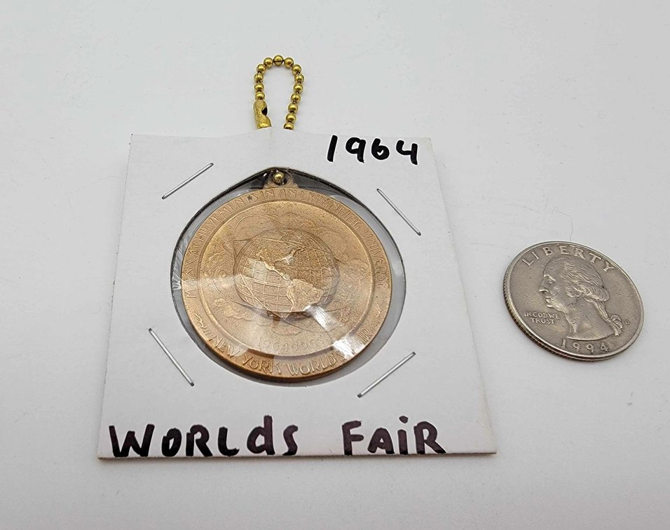 1964 World's Fair Oklahoma Pavilion Medallion